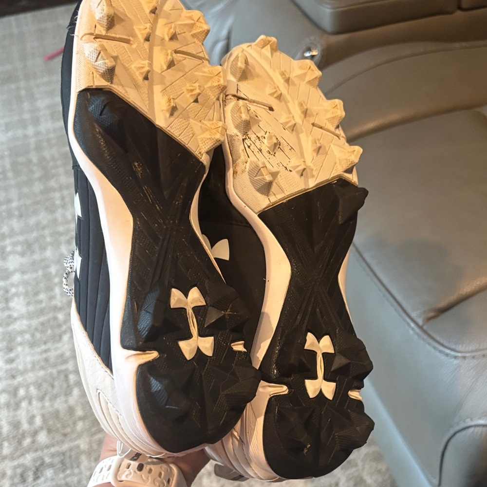 Under Armour Kids Black and White Sneakers - Picture 5 of 6